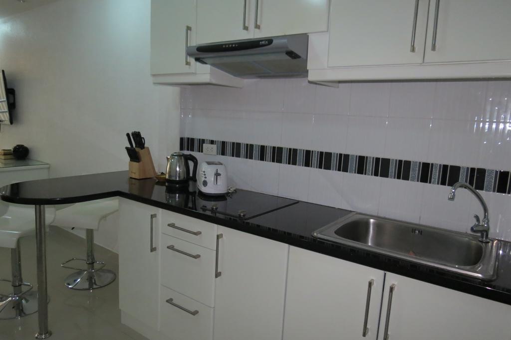 วิวทะเล 6 สวีท อพาร์ตเม้นท์ Apartment Pattaya ห้อง รูปภาพ