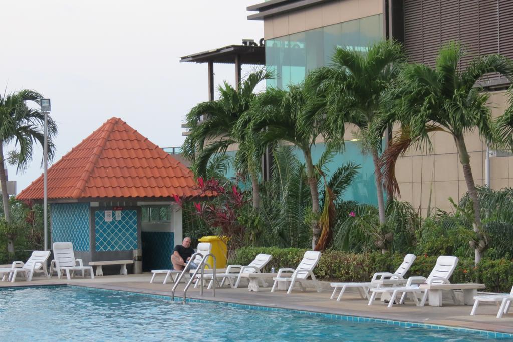 วิวทะเล 6 สวีท อพาร์ตเม้นท์ Apartment Pattaya ภายนอก รูปภาพ