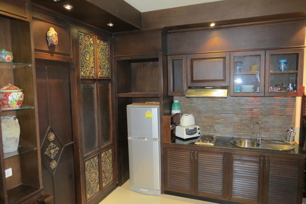 วิวทะเล 6 สวีท อพาร์ตเม้นท์ Apartment Pattaya ห้อง รูปภาพ